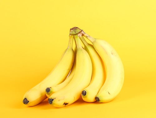 Dried banana chips — rich and creamy